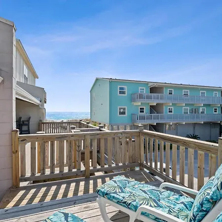 Endless Summer In Pensacola Beach